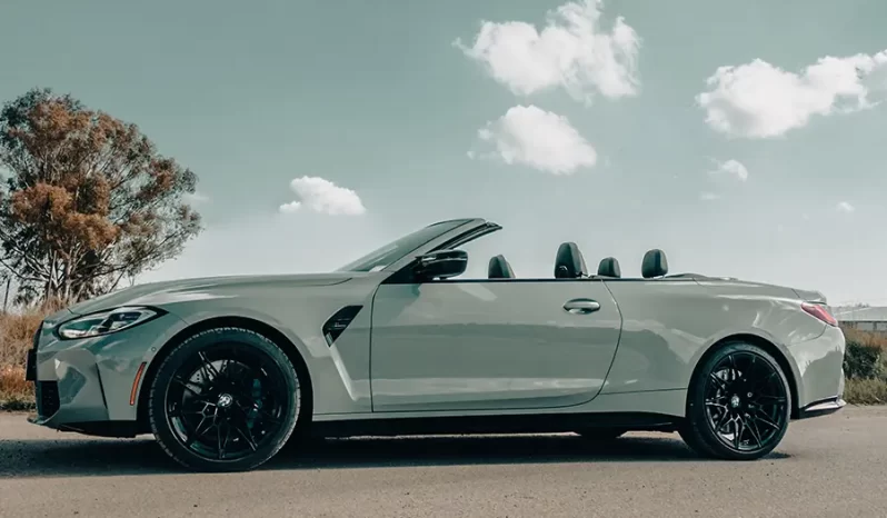 BMW M4 Comp Xdrive Convertible full