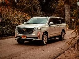 Cadillac Escalade ESV full