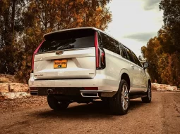 Cadillac Escalade ESV full