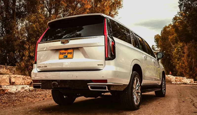 Cadillac Escalade ESV full