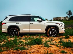 Toyota Sequoia full