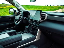 Toyota Sequoia full