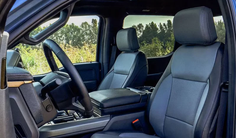 Ford F150 Lightning LARIAT