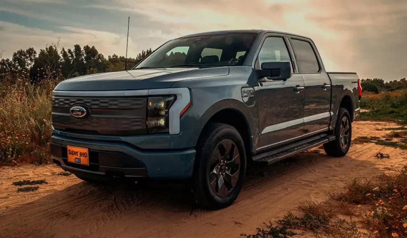 Ford F150 Lightning LARIAT
