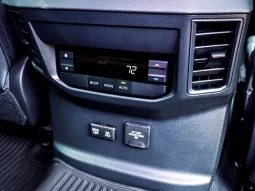 Toyota Sequoia full