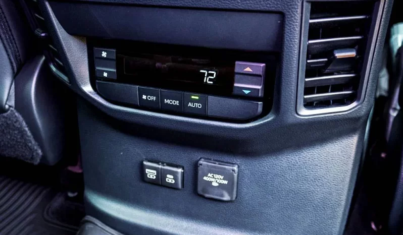 Toyota Sequoia full