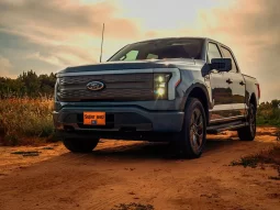 Ford F150 Lightning LARIAT