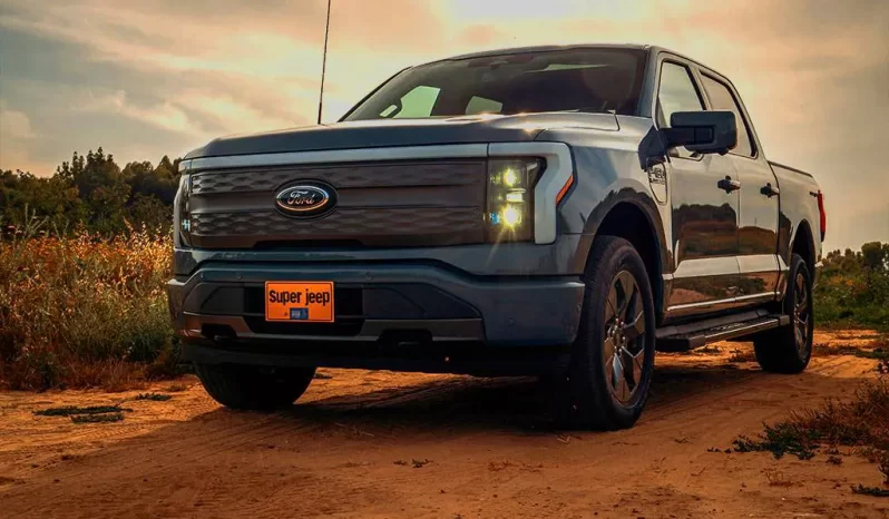 Ford F150 Lightning LARIAT