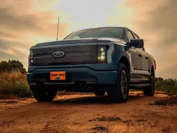 Ford F150 Lightning LARIAT