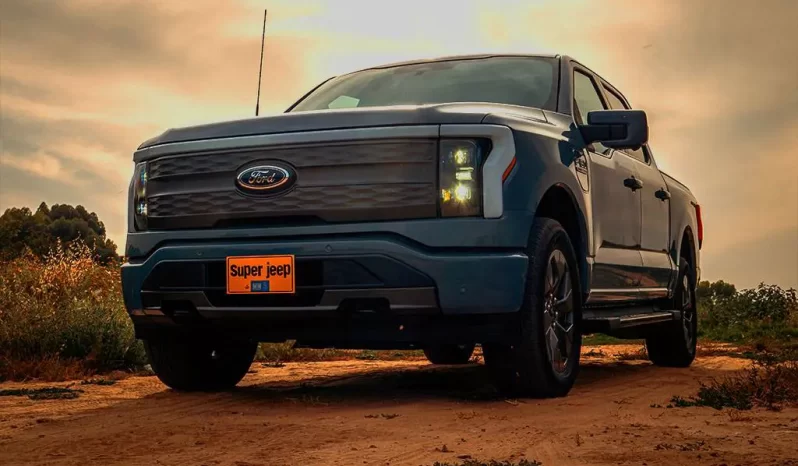 Ford F150 Lightning LARIAT