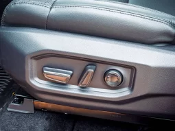 Toyota Sequoia full
