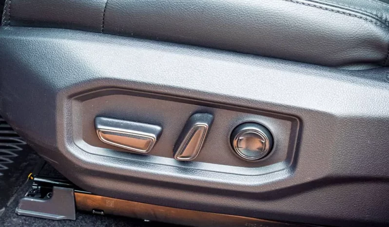 Toyota Sequoia full