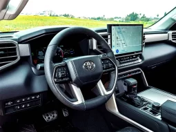 Toyota Sequoia full