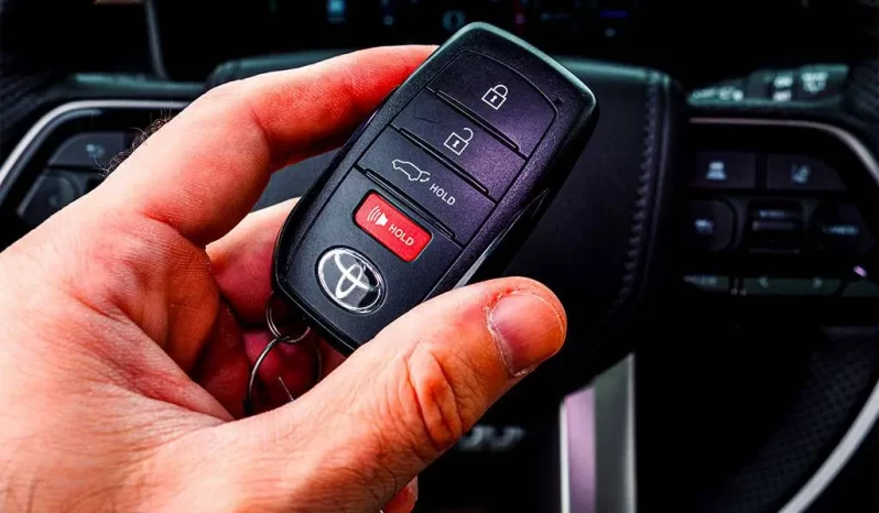 Toyota Sequoia full
