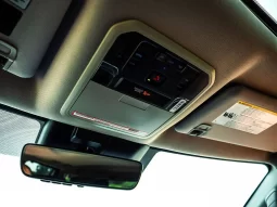 Toyota Sequoia full