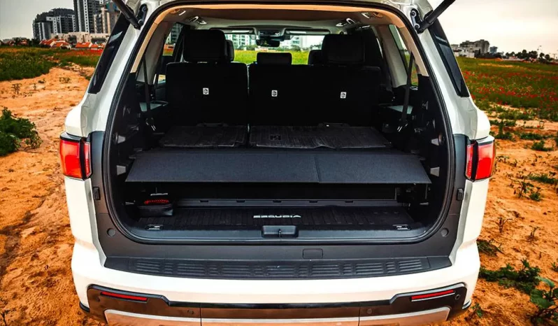 Toyota Sequoia full