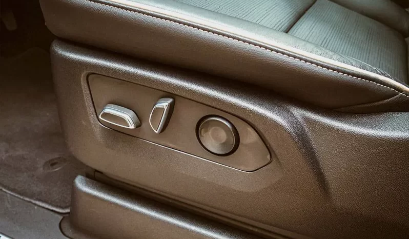 Cadillac Escalade ESV full