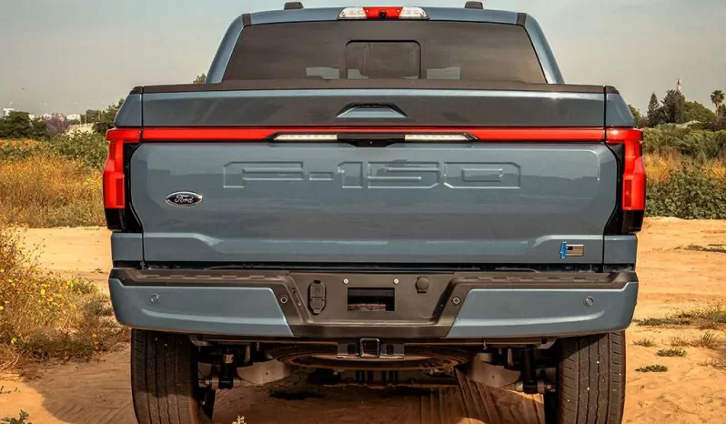 Ford F150 Lightning LARIAT full