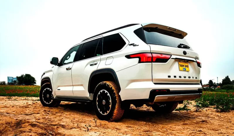 Toyota Sequoia full