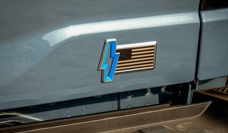 Ford F150 Lightning LARIAT full