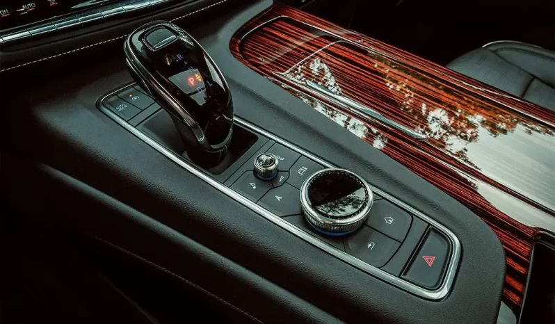 Cadillac Escalade ESV full