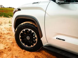 Toyota Sequoia full