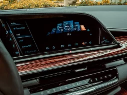 Cadillac Escalade ESV full