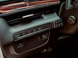 Cadillac Escalade ESV full