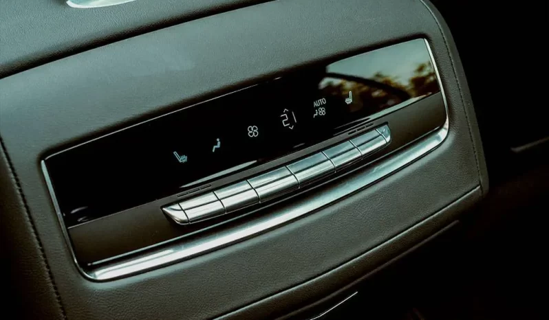 Cadillac Escalade ESV full