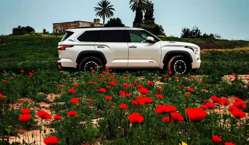 Toyota Sequoia full