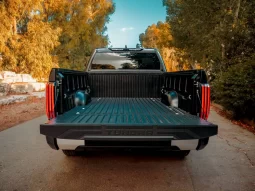 Toyota Tundra Limited Hybrid full
