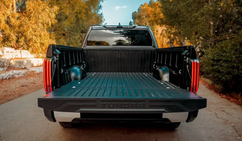 Toyota Tundra Limited Hybrid full