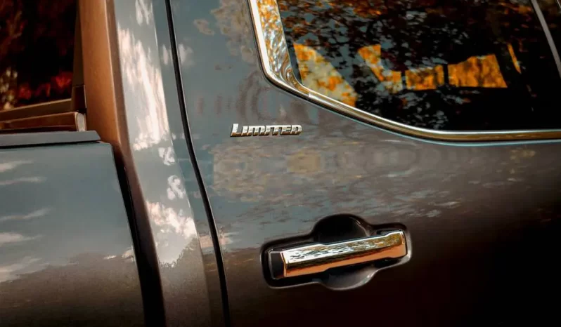 Toyota Tundra Limited Hybrid full