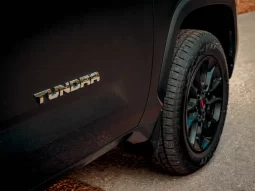 Toyota Tundra Limited Hybrid full