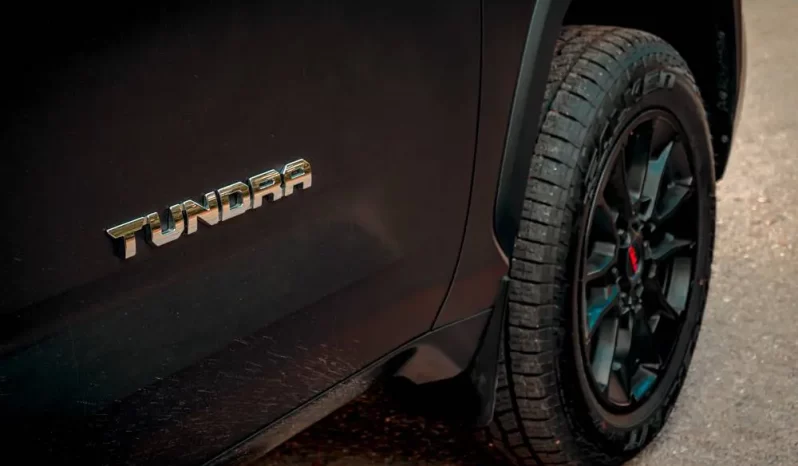 Toyota Tundra Limited Hybrid full