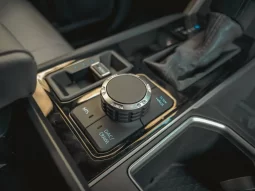 Toyota Tundra Limited Hybrid full