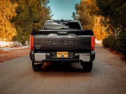 Toyota Tundra Limited Hybrid full