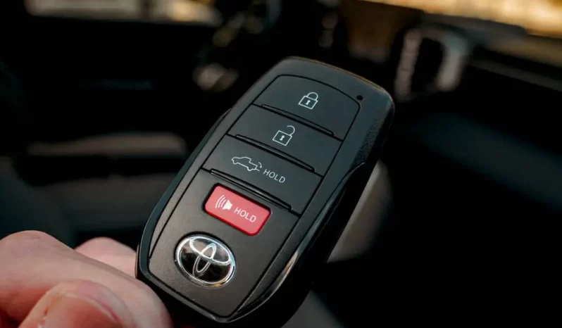 Toyota Tundra Limited Hybrid full