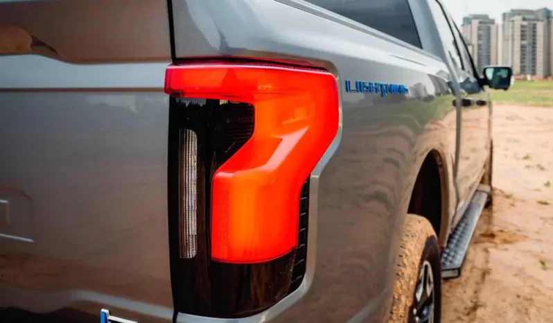 Ford F150 Lightning XLT full
