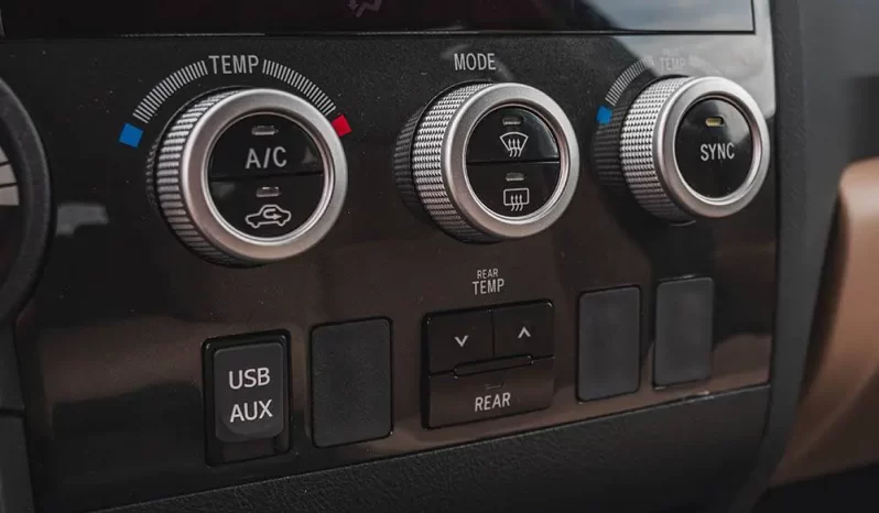 Toyota Sequoia full