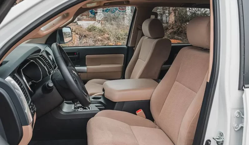 Toyota Sequoia full